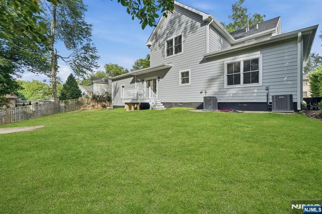 17 Blake Drive, Clark, NJ 07066