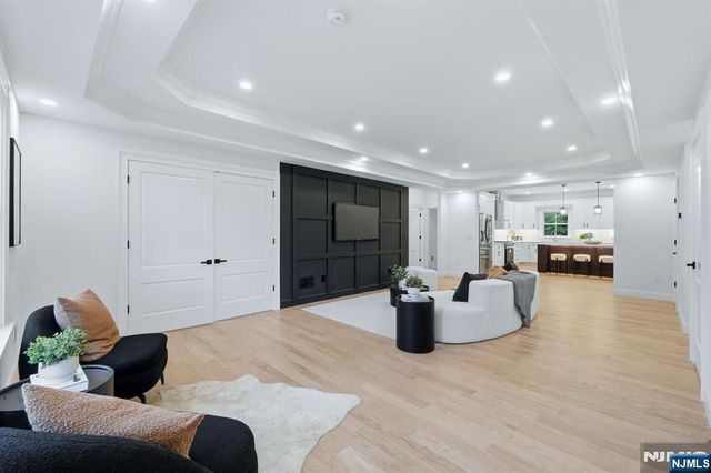 17 Blake Drive, Clark, NJ 07066