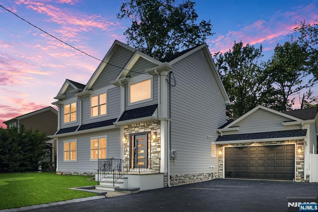 17 Blake Drive, Clark, NJ 07066