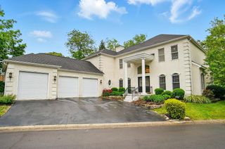 1940 Scioto Pointe Drive, Columbus, OH 43221