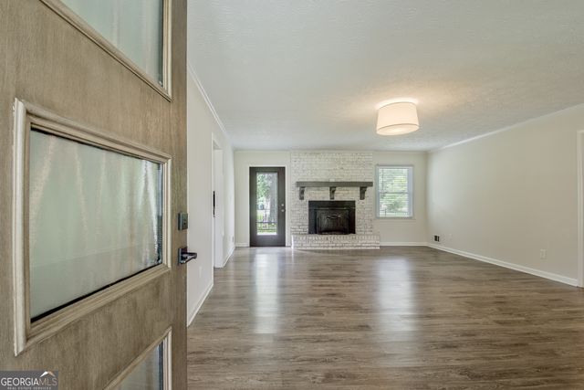 306 Tyrone Road, Fayetteville, GA 30214