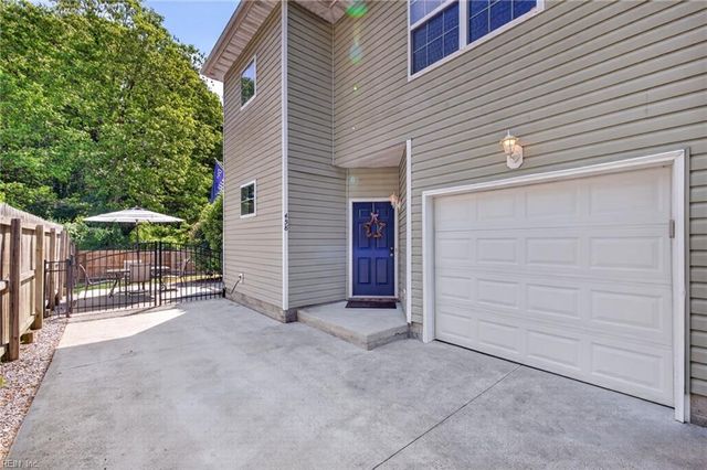 458 Oceana BLVD N, Virginia Beach, VA 23454