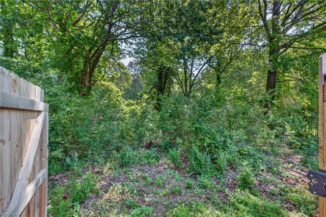 458 Oceana BLVD N, Virginia Beach, VA 23454