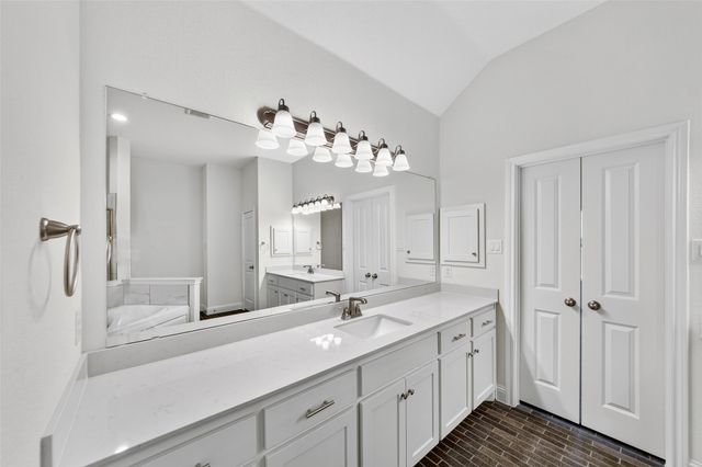 1209 DEERFIELD Drive, Wills Point, TX 75169