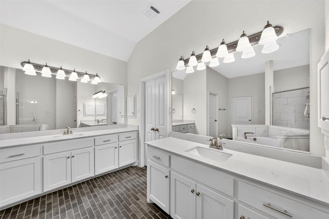 1209 DEERFIELD Drive, Wills Point, TX 75169