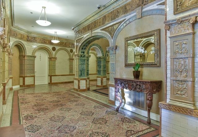 4 Charlesgate E 201, Boston, MA 02215