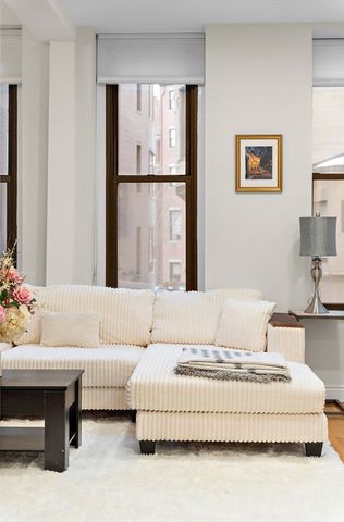 4 Charlesgate E 201, Boston, MA 02215