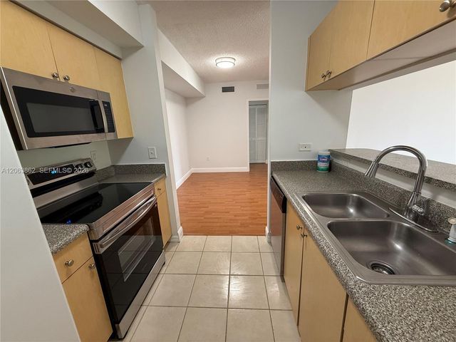 2240 E Preserve Way 302, Miramar, FL 33025