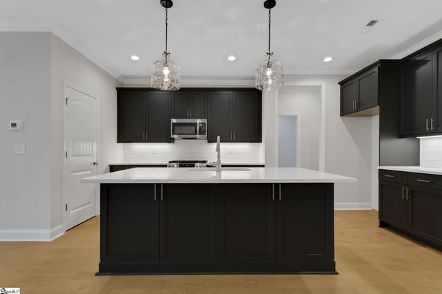 57 Hensley Road, Greenville, SC 29607