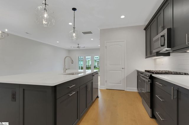 57 Hensley Road, Greenville, SC 29607