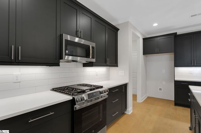 57 Hensley Road, Greenville, SC 29607