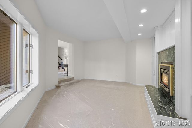 1860 Beard Drive SE, Grand Rapids, MI 49546