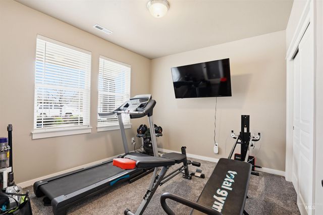 2203 S Tucson Ave, Nampa, ID 83686