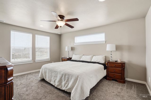 2203 S Tucson Ave, Nampa, ID 83686