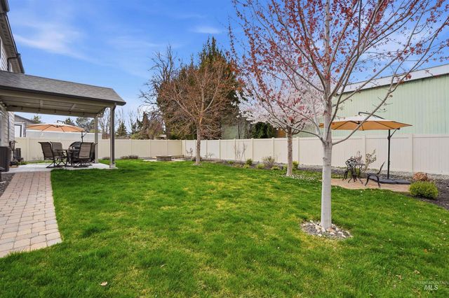 2203 S Tucson Ave, Nampa, ID 83686