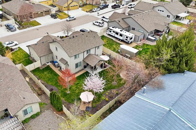 2203 S Tucson Ave, Nampa, ID 83686