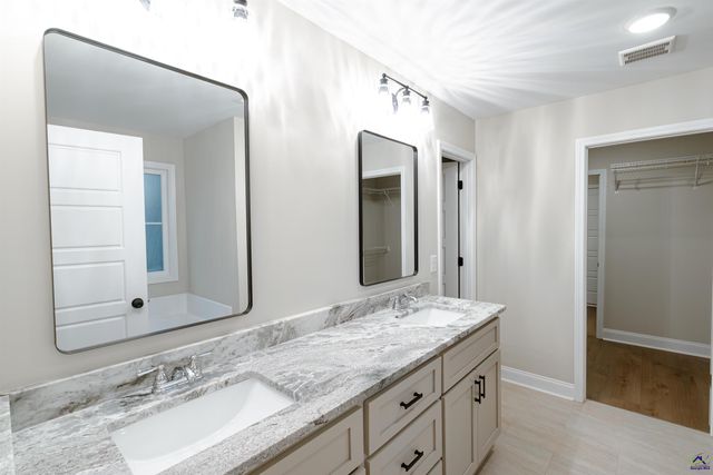 121 Saraland Trail, Perry, GA 31069