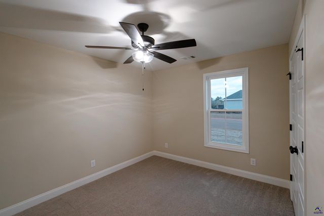 121 Saraland Trail, Perry, GA 31069