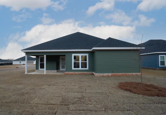 121 Saraland Trail, Perry, GA 31069