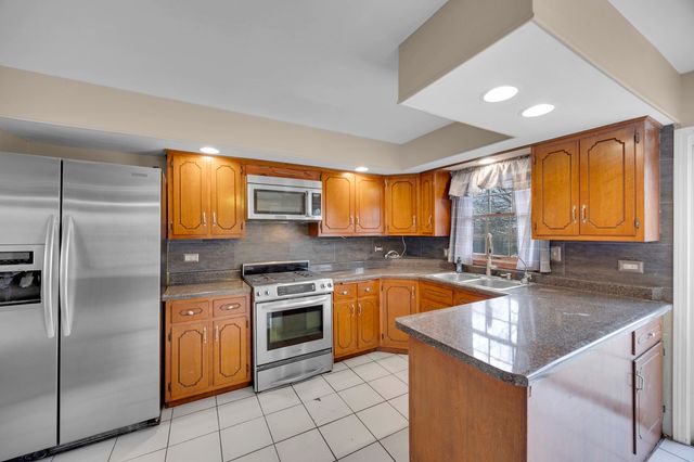 19416 Oak Street, Mokena, IL 60448