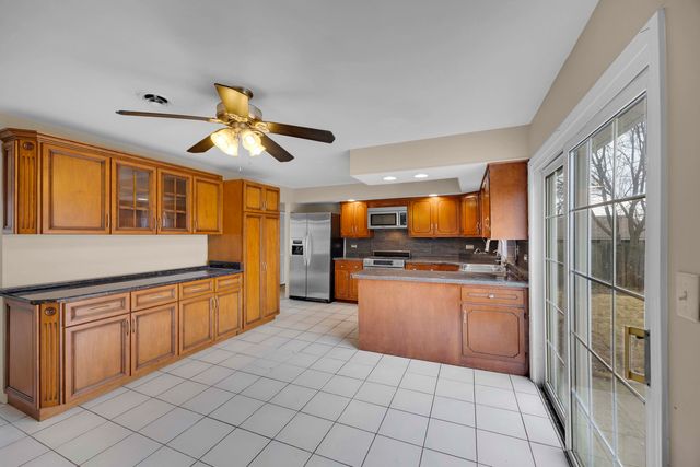 19416 Oak Street, Mokena, IL 60448