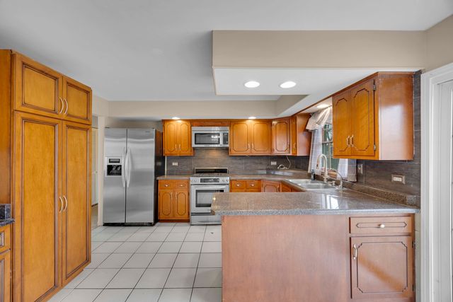 19416 Oak Street, Mokena, IL 60448