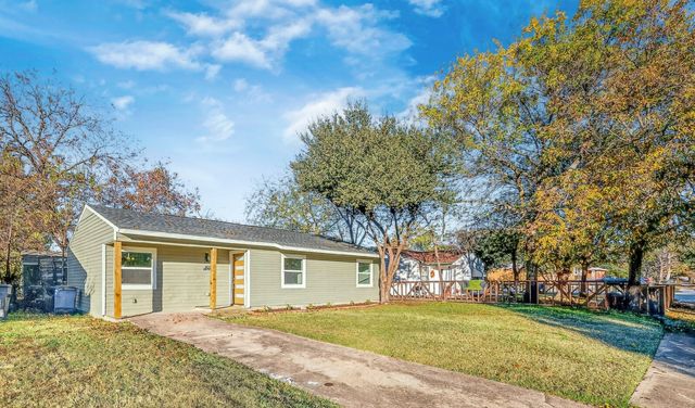 2655 Larry Drive, Dallas, TX 75228