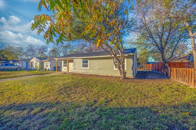 2655 Larry Drive, Dallas, TX 75228