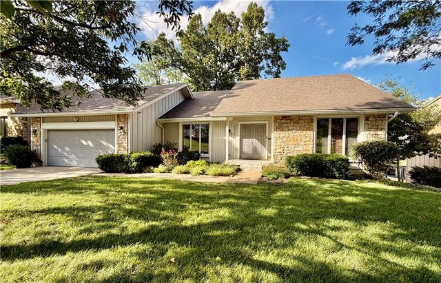 12926 W 76th Terrace, Shawnee, KS 66216