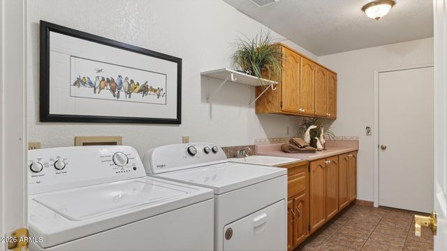 976 KATHERINE Drive, Sierra Vista, AZ 85635