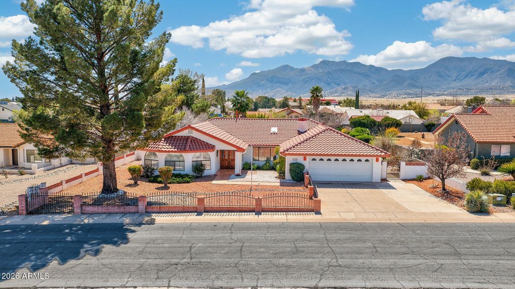 976 KATHERINE Drive, Sierra Vista, AZ 85635