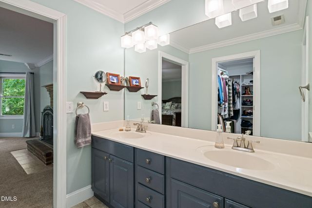 5016 Elkwood Court, Raleigh, NC 27613