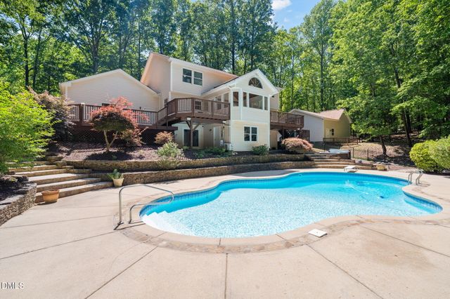 5016 Elkwood Court, Raleigh, NC 27613