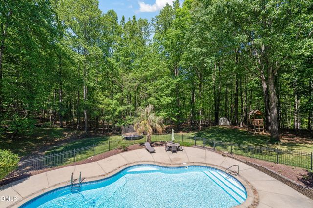 5016 Elkwood Court, Raleigh, NC 27613