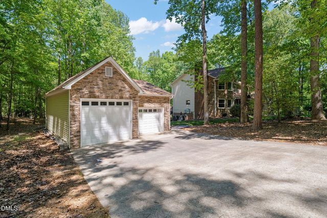 5016 Elkwood Court, Raleigh, NC 27613