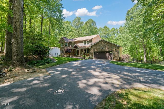 5016 Elkwood Court, Raleigh, NC 27613