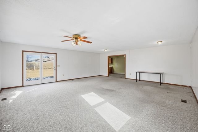 8586 N 200 W, Fortville, IN 46040