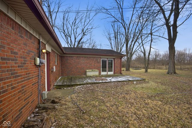 8586 N 200 W, Fortville, IN 46040