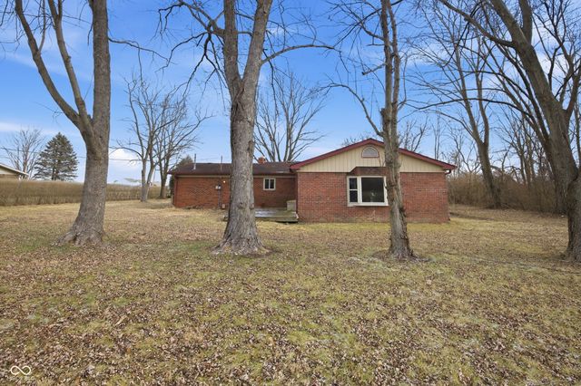 8586 N 200 W, Fortville, IN 46040