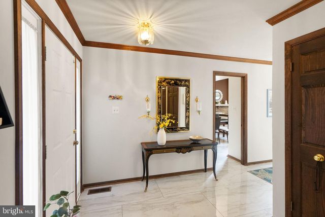 1398 PARK LAKE DR, Reston, VA 20190