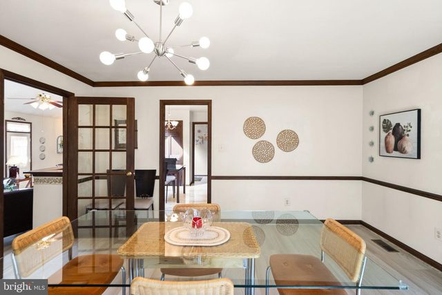 1398 PARK LAKE DR, Reston, VA 20190