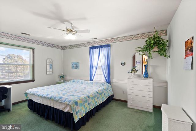 1398 PARK LAKE DR, Reston, VA 20190