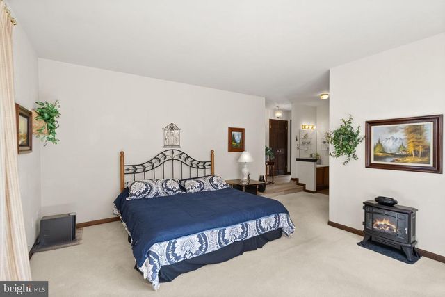 1398 PARK LAKE DR, Reston, VA 20190