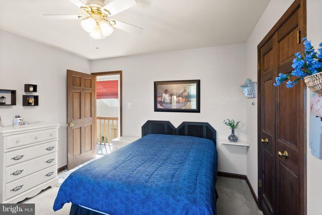 1398 PARK LAKE DR, Reston, VA 20190