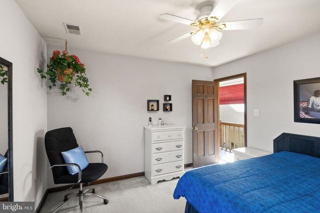 1398 PARK LAKE DR, Reston, VA 20190