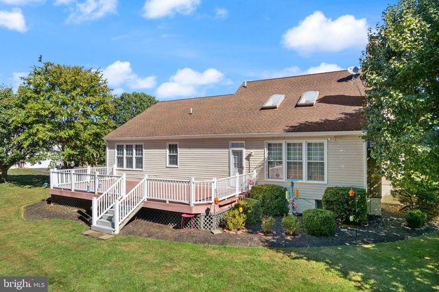 1398 PARK LAKE DR, Reston, VA 20190