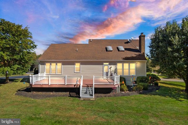 1398 PARK LAKE DR, Reston, VA 20190