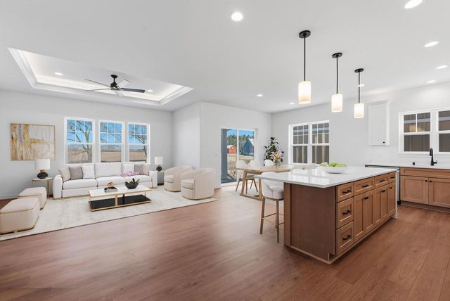 116 Luxembourg Brotherhood BOULEVARD, Belgium, WI 53004