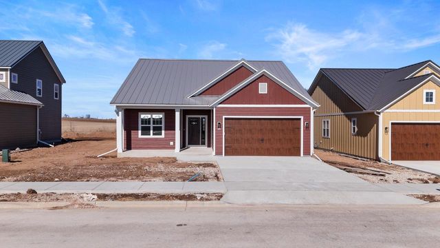 116 Luxembourg Brotherhood BOULEVARD, Belgium, WI 53004