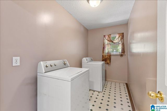 994 JAN STREET, Oneonta, AL 35121